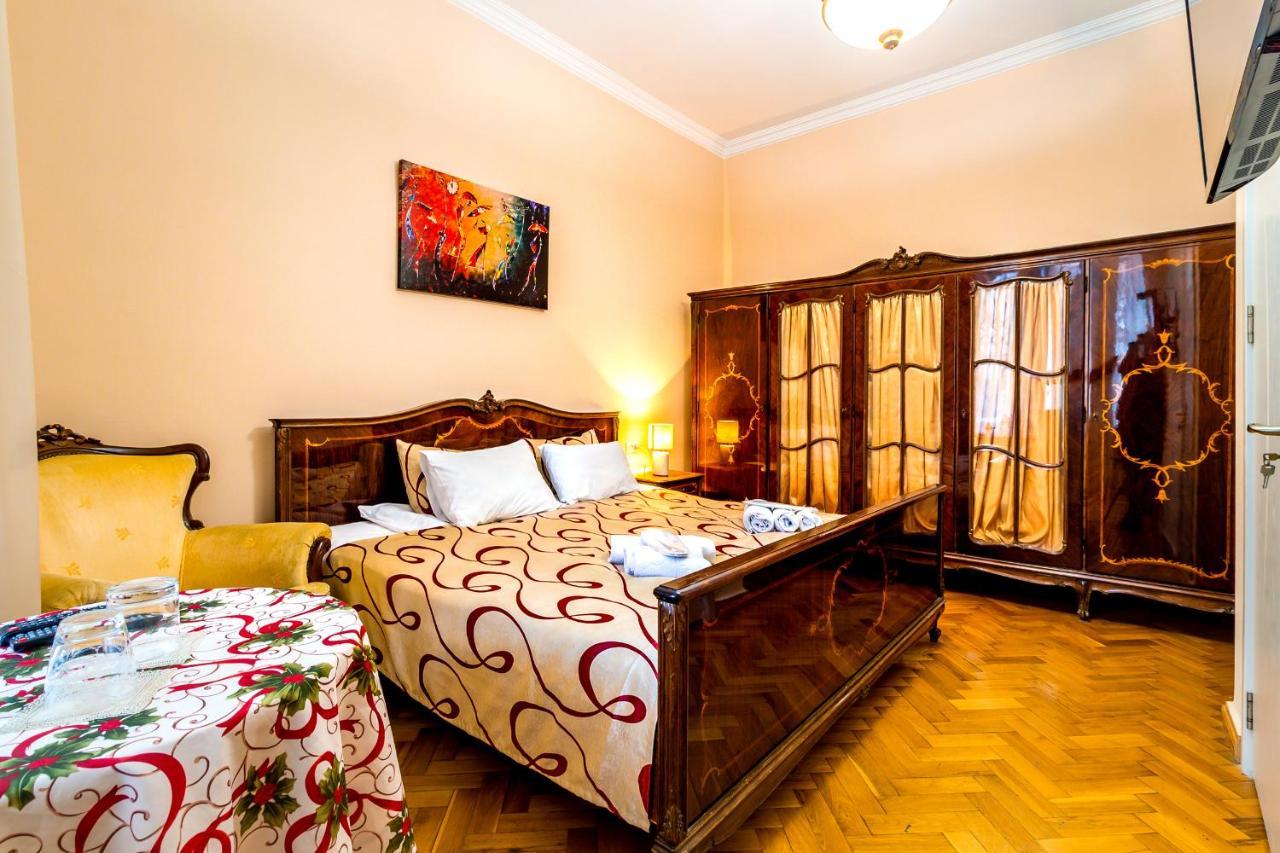 V Park Hotel Tbilisi Eksteriør billede