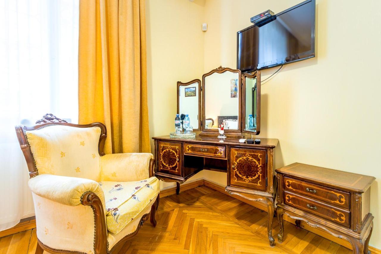 V Park Hotel Tbilisi Eksteriør billede